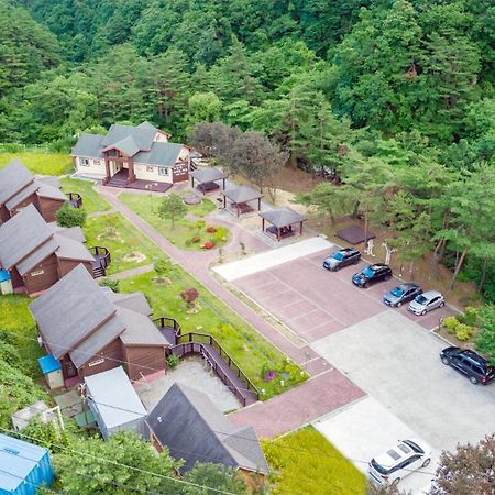 Gangneung Yasaenghwa Maeul Hotel Exterior photo